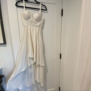 Pictures do this NO justice. Beautiful white bustier dress!